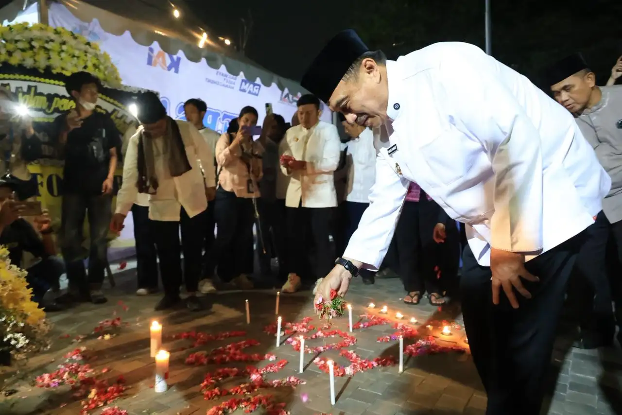 Doa Bersama dan Tabur Bunga, Wakil Wali Kota Bekasi Kenang Korban Kecelakaan Kereta