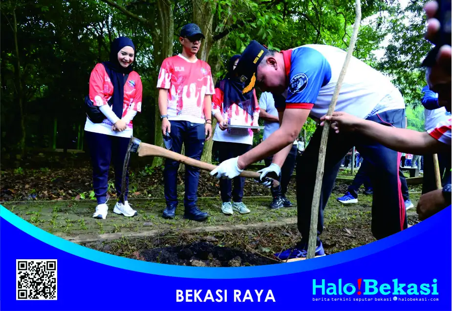 Peringati HPSN, Wali Kota dan ASN Se-Kota Bekasi Kompak Bersih-Bersih Lingkungan dan Fasum