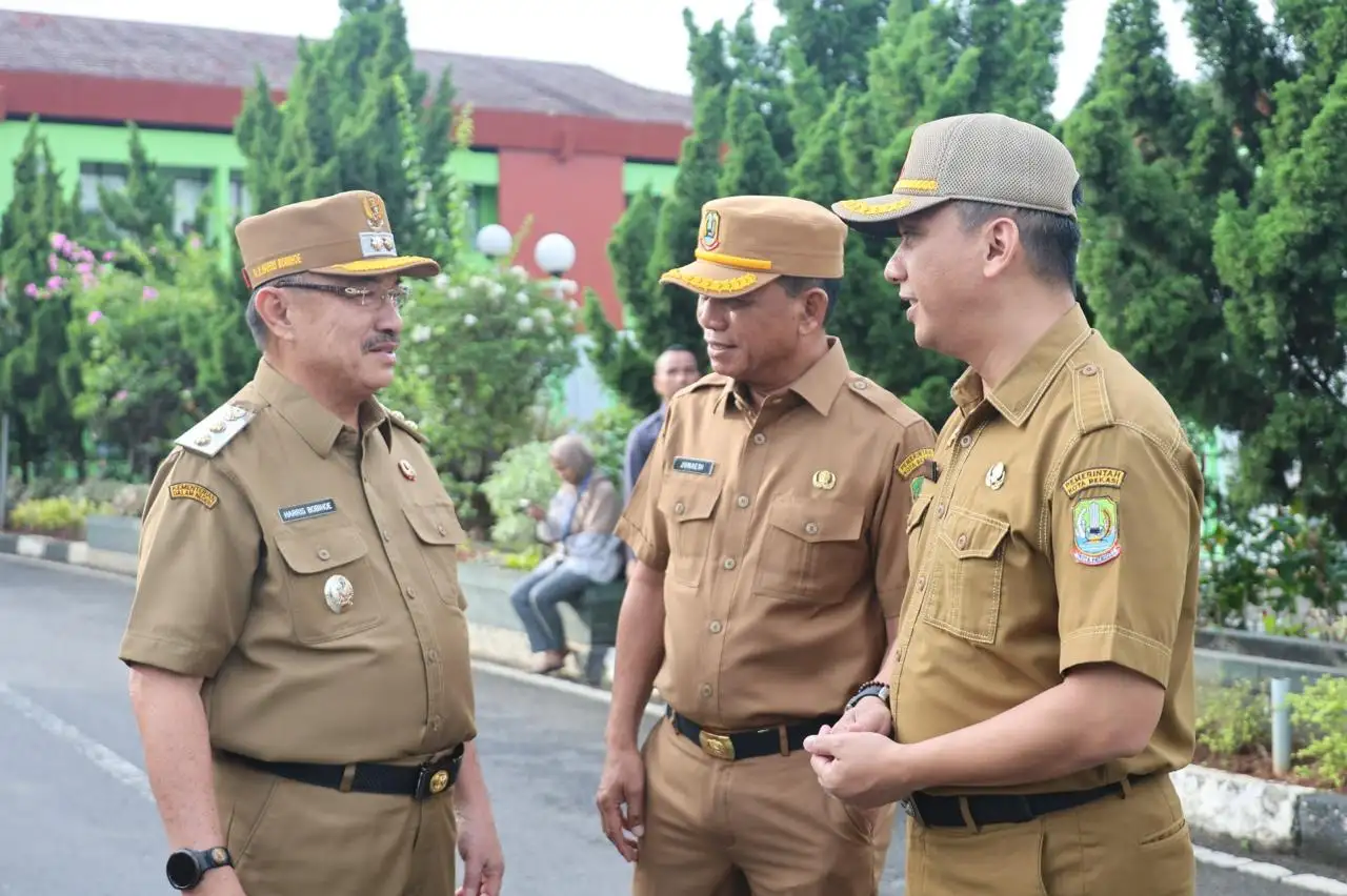 Plh Wali Kota Bekasi Harris Bobihoe Sampaikan Point Penting di Momen Apel Pagi