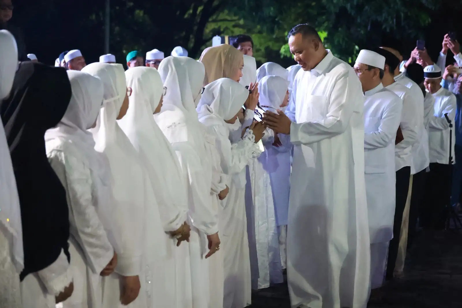 Turut Berangkat ke Tanah Suci, Wali Kota Bekasi Serahkan Sementara Roda Pemerintahan Kepada Wakil Wali Kota