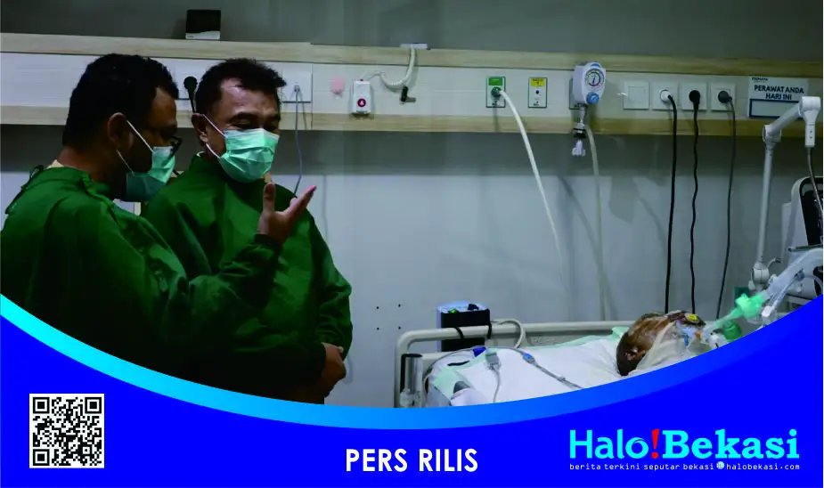 Wakil Wali Kota Bekasi Harris Bobihoe Kembali Menjenguk Korban Ledakan SPBE Cimuning