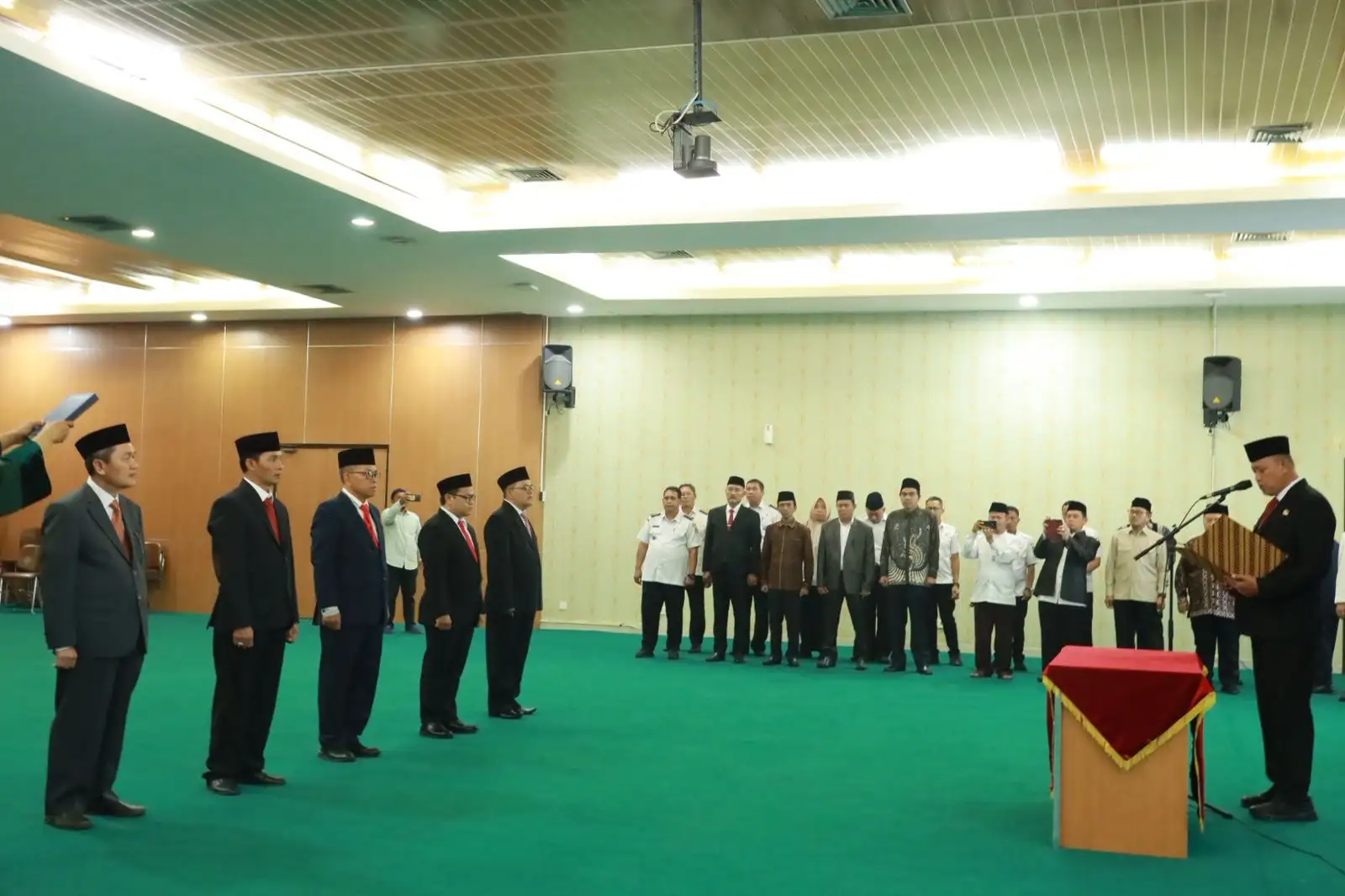 Wali Kota Bekasi Lantik Pengurus Baznas Kota Bekasi, H. Sudarsono Pimpin Periode 2026–2031