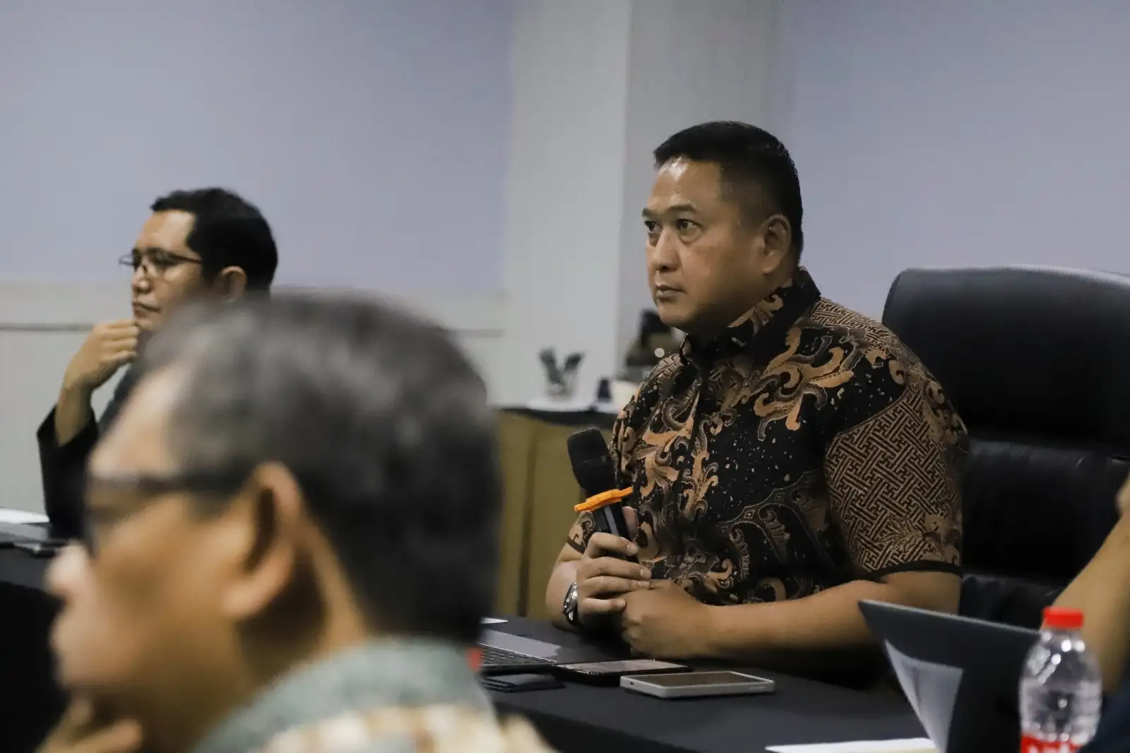 Bedah Buku di Bandung, Kasdam III/Siliwangi Kupas Ancaman Perang Kognitif dan Deepfake