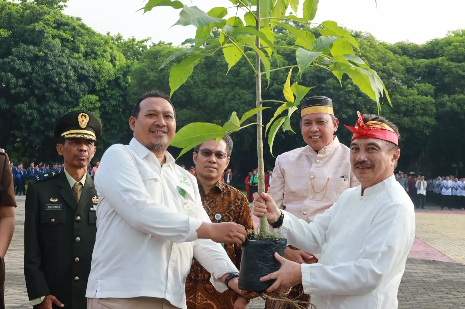 Wali Kota Bekasi Perkuat Penghijauan, Tandatangani Kerja Sama dengan Kementerian Kehutanan