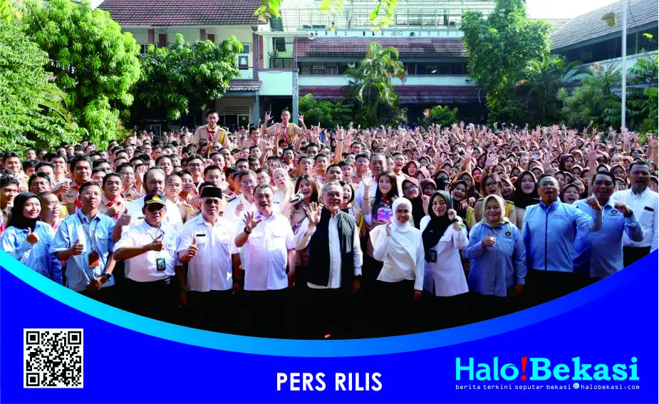 Wakil Wali Kota Bekasi Dampingi Menko Pangan Sosialisasikan Program MBG dan Tinjau Pasar Murah