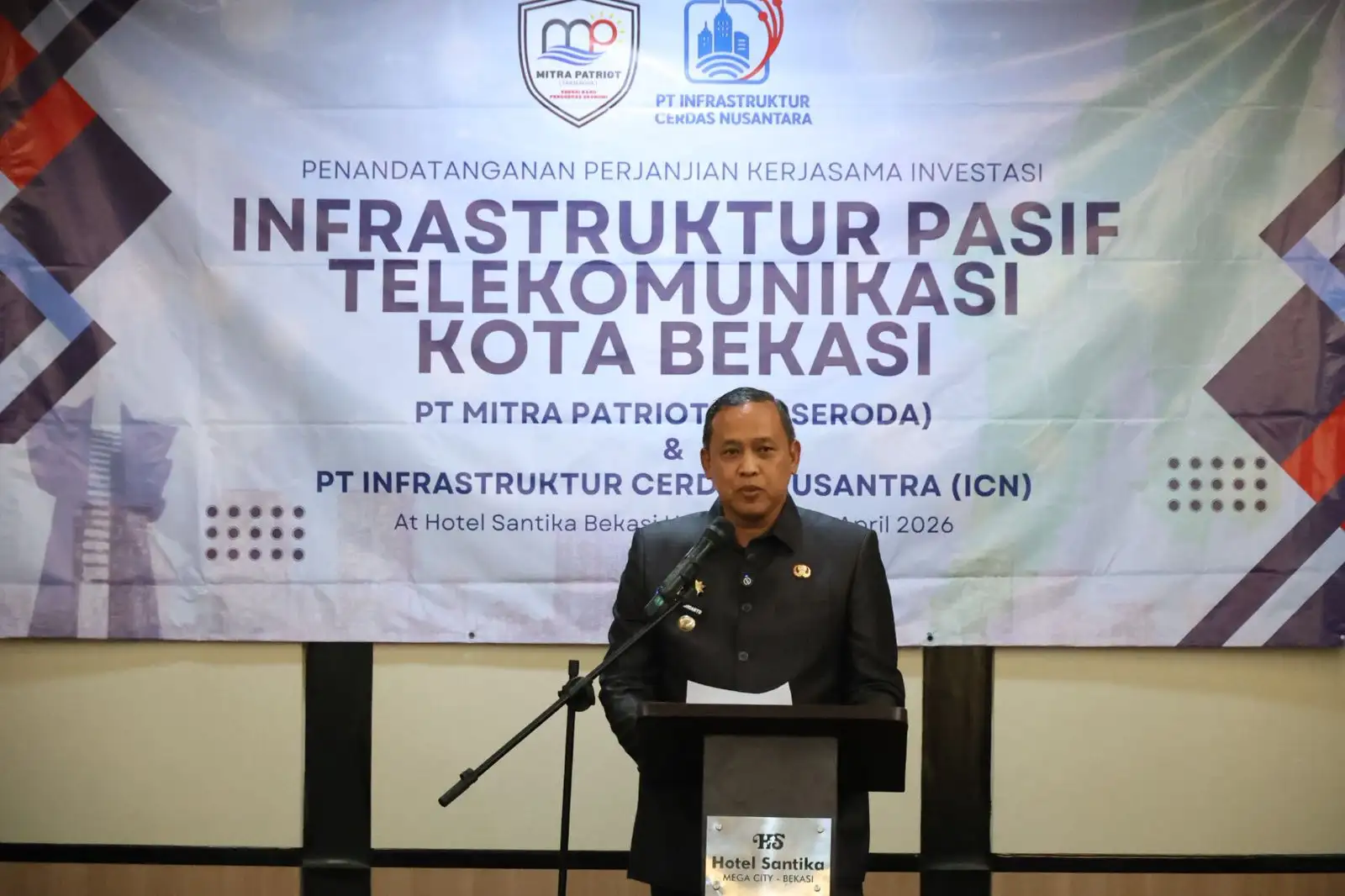 Penataan Kabel Semrawut, Tri Adhianto Komitmen Wujudkan Kota Yang Aman dan Nyaman