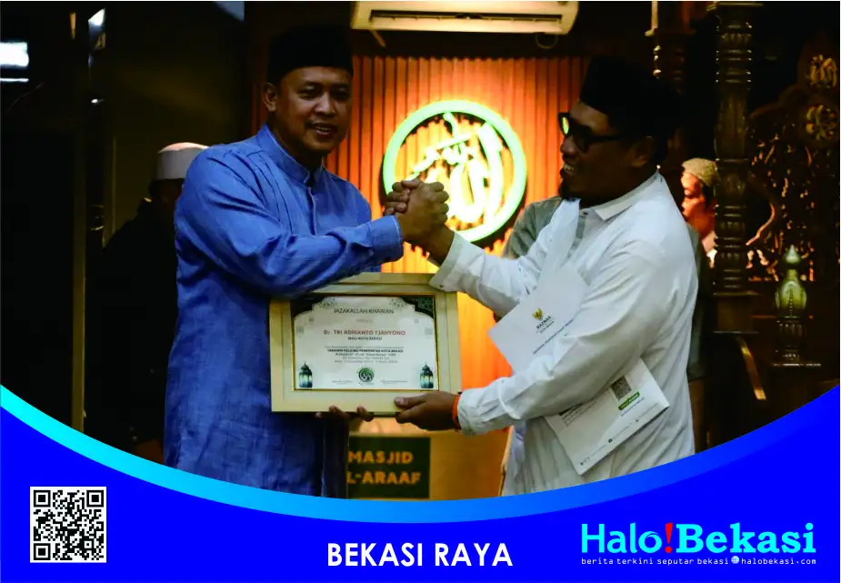 Wali Kota Bekasi Hadiri Tarawih Keliling di Masjid Al A’raaf, Sampaikan Komitmen Kebersihan, Sampah, dan Layanan Kesehatan