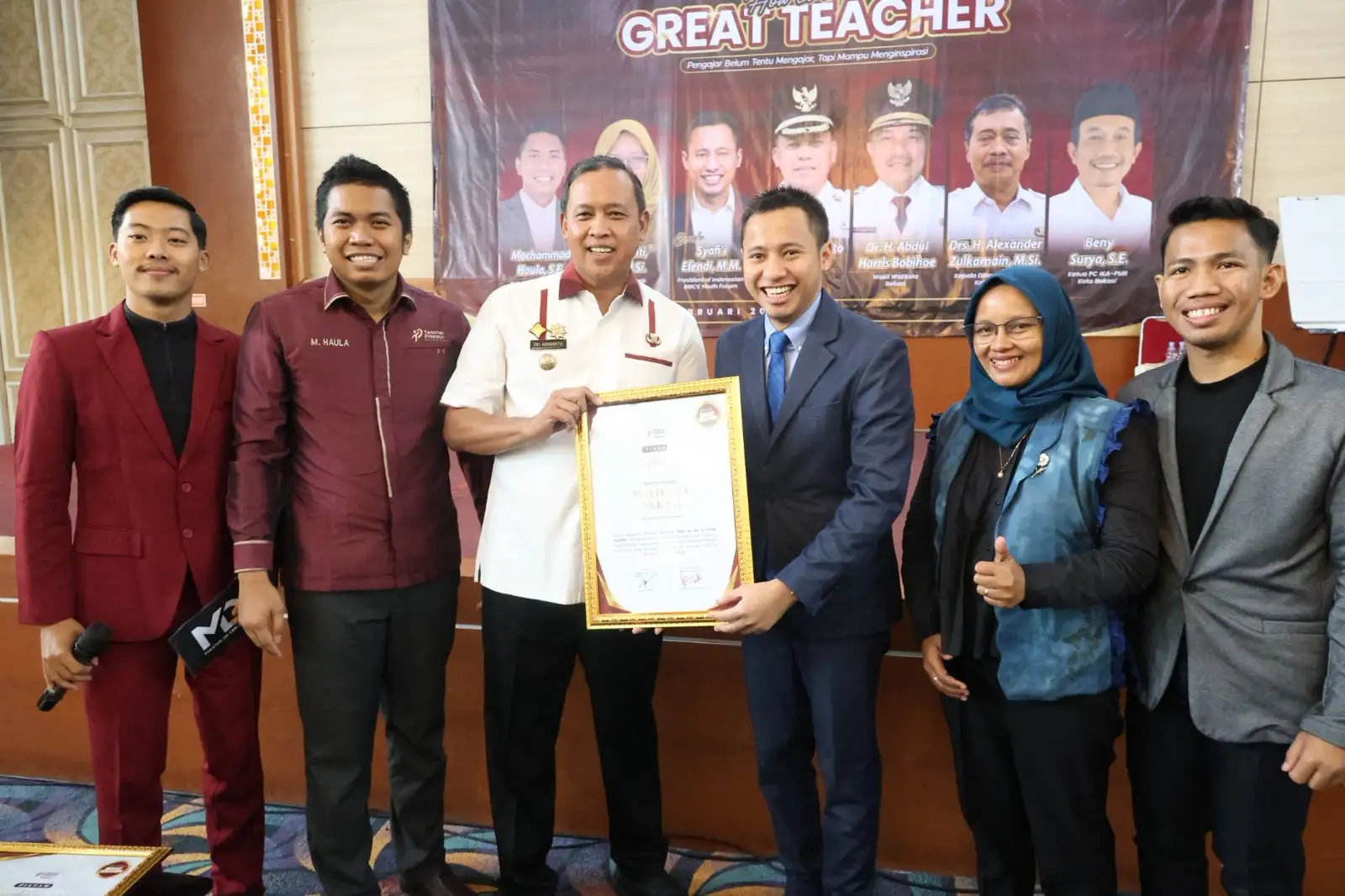 Seminar Nasional “How to Be a Great Teacher”, Wali Kota Bekasi Dorong Guru Jadi Sumber Inspirasi